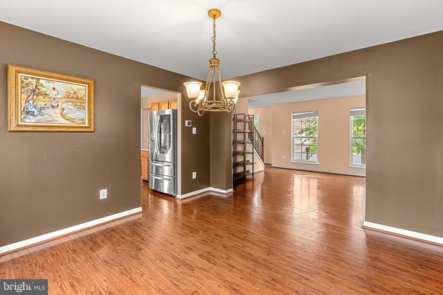 155 HUNTER CREEK DR, York, PA 17406