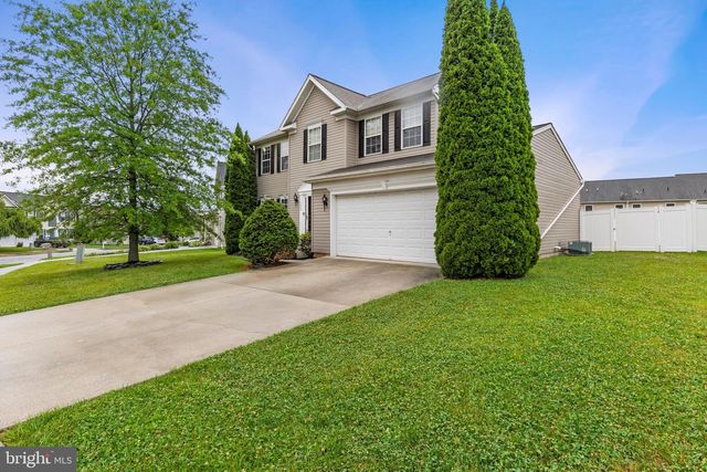 155 HUNTER CREEK DR, York, PA 17406
