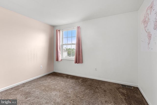 155 HUNTER CREEK DR, York, PA 17406