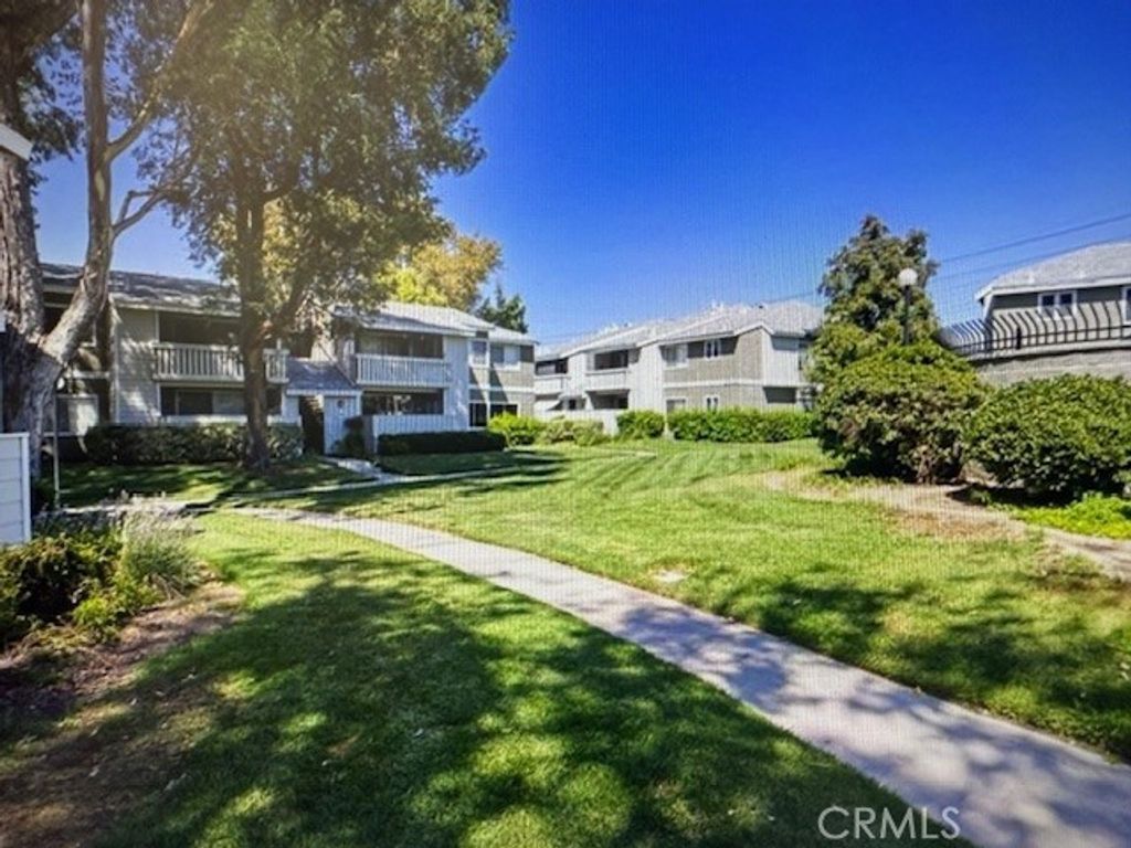 27648 Susan Beth Way H, Saugus, CA 91350