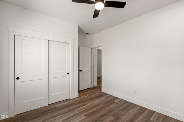 467 Arnos Street, Talent, OR 97540