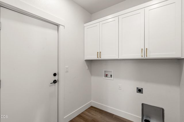 467 Arnos Street, Talent, OR 97540