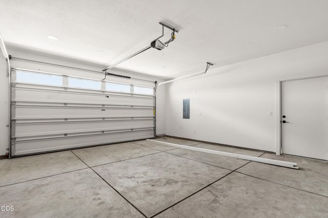 467 Arnos Street, Talent, OR 97540