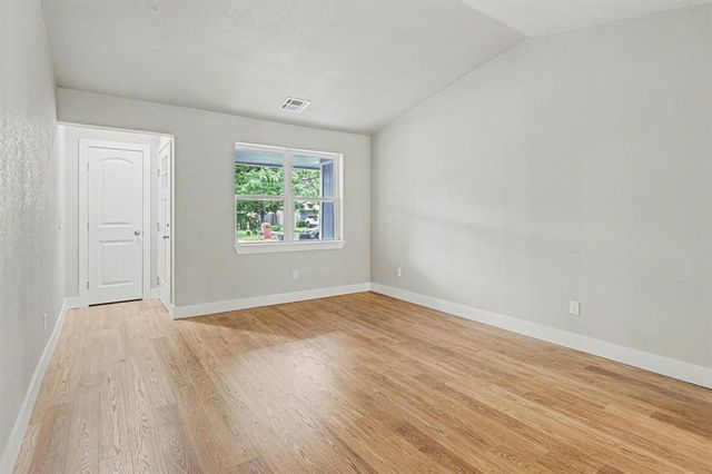 5501 Evanbrook Terrace, Oklahoma City, OK 73135