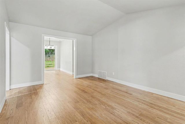 5501 Evanbrook Terrace, Oklahoma City, OK 73135