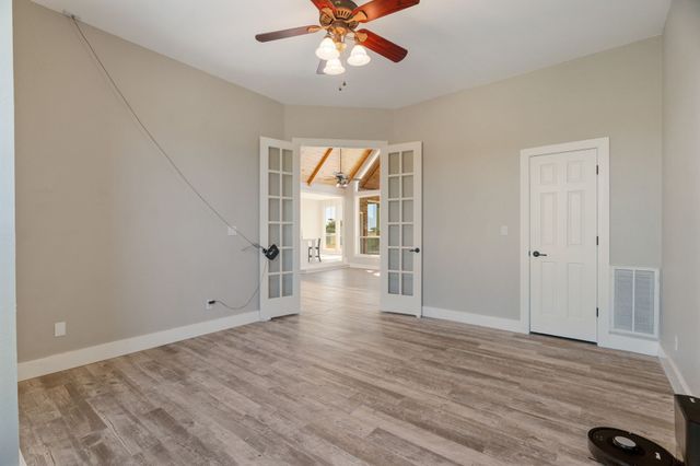 1943 Alsdorf Road, Ennis, TX 75119