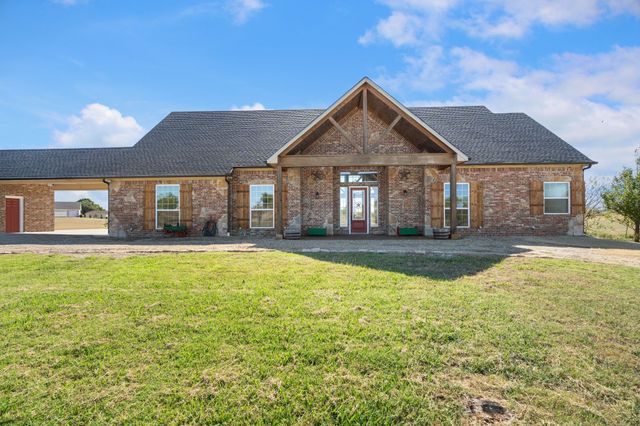 1943 Alsdorf Road, Ennis, TX 75119