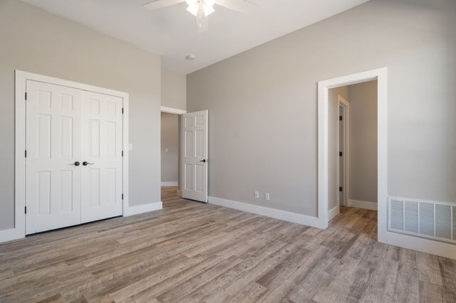 1943 Alsdorf Road, Ennis, TX 75119