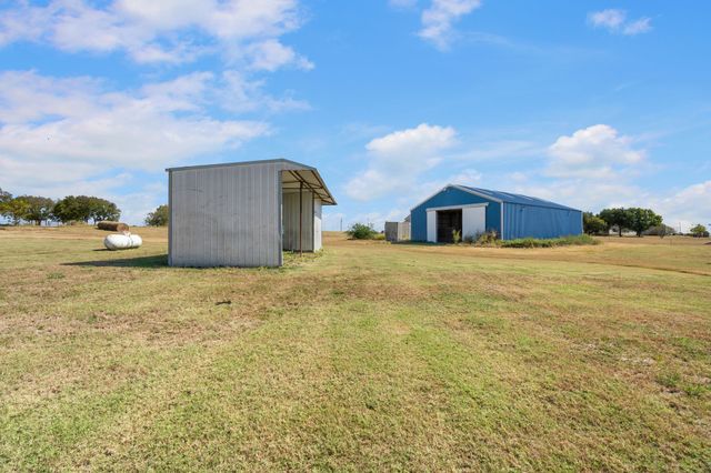 1943 Alsdorf Road, Ennis, TX 75119