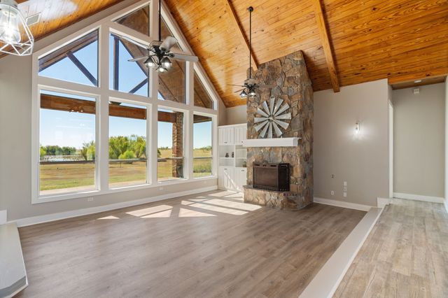 1943 Alsdorf Road, Ennis, TX 75119