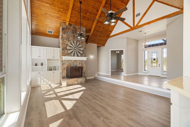 1943 Alsdorf Road, Ennis, TX 75119