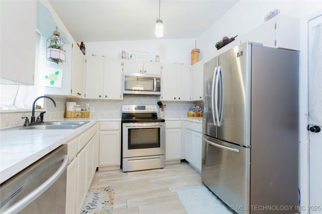 2013 N A Street, Mcalester, OK 74501