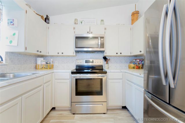 2013 N A Street, Mcalester, OK 74501