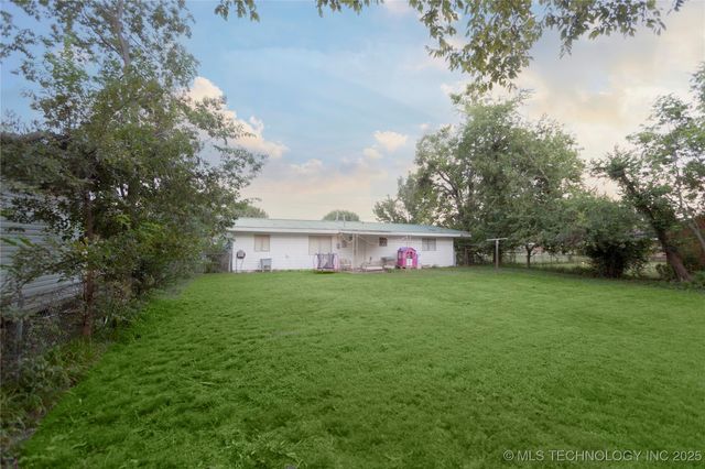 2013 N A Street, Mcalester, OK 74501