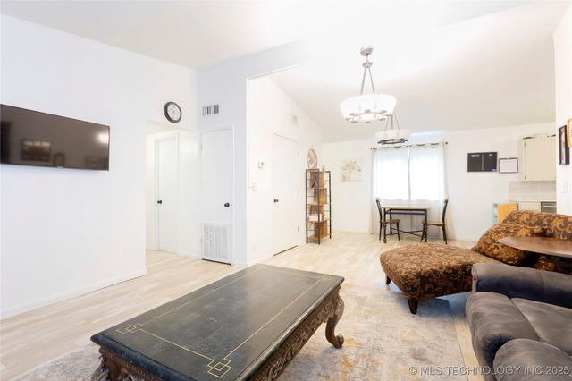 2013 N A Street, Mcalester, OK 74501