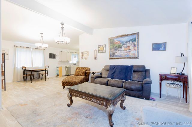 2013 N A Street, Mcalester, OK 74501