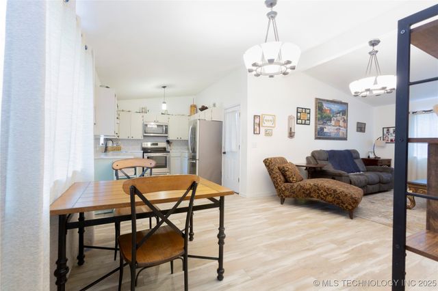 2013 N A Street, Mcalester, OK 74501