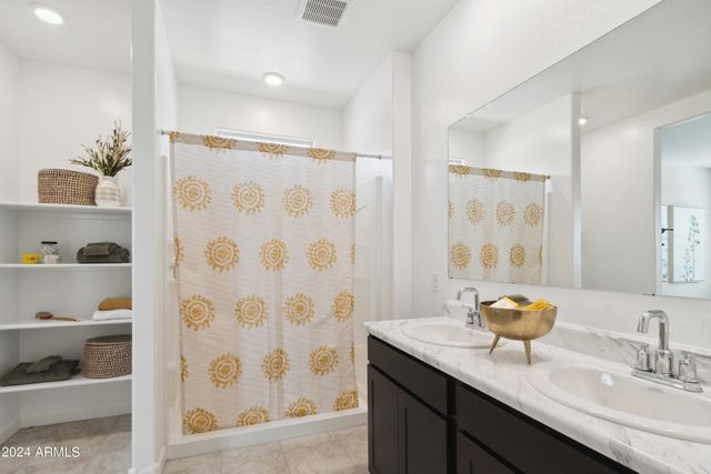 1432 W BEALEY Avenue, Coolidge, AZ 85128