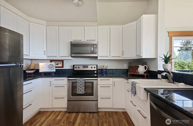 2977 North Bluff Road, Greenbank, WA 98253