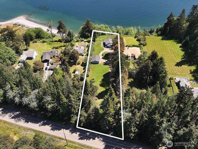 2977 North Bluff Road, Greenbank, WA 98253