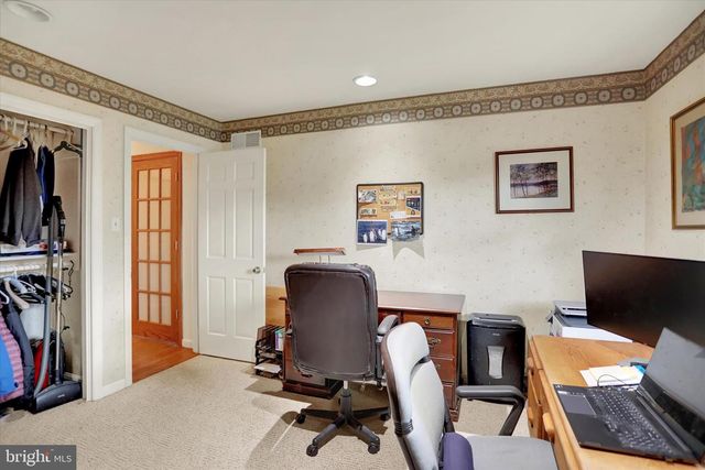 201 WESTVIEW DRIVE, Mechanicsburg, PA 17055