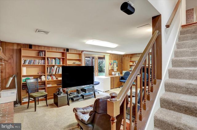 201 WESTVIEW DRIVE, Mechanicsburg, PA 17055