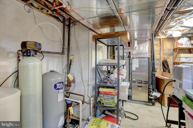 201 WESTVIEW DRIVE, Mechanicsburg, PA 17055