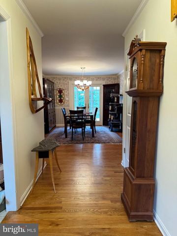 201 WESTVIEW DRIVE, Mechanicsburg, PA 17055