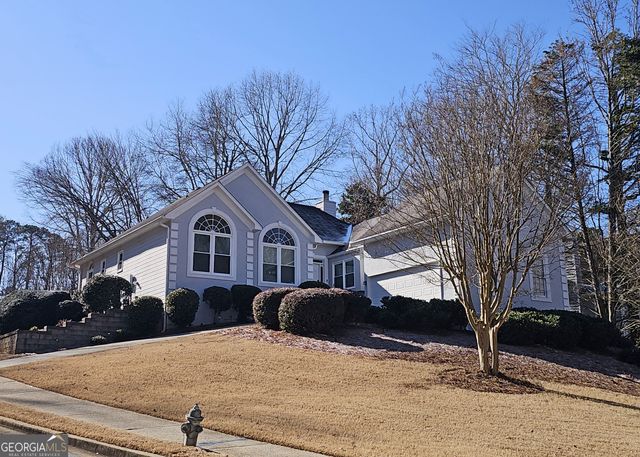 303 Leeward Walk Lane, Alpharetta, GA 30005