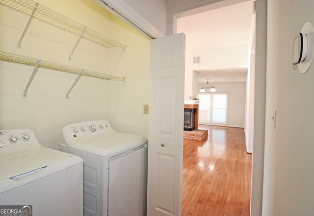 303 Leeward Walk Lane, Alpharetta, GA 30005