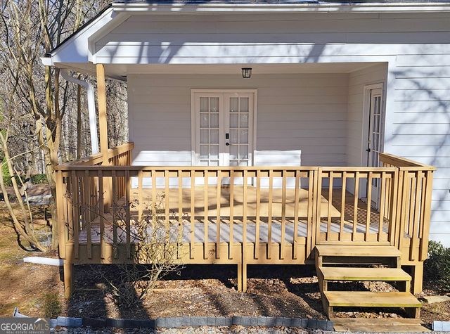 303 Leeward Walk Lane, Alpharetta, GA 30005