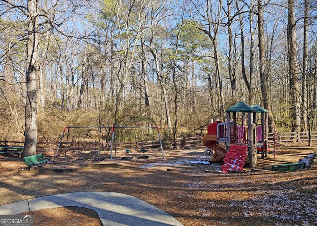 303 Leeward Walk Lane, Alpharetta, GA 30005