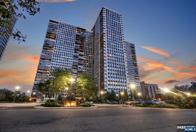 200 Winston Drive 718, Cliffside Park, NJ 07010