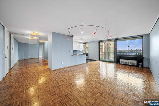 200 Winston Drive 718, Cliffside Park, NJ 07010