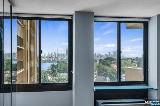 200 Winston Drive 718, Cliffside Park, NJ 07010