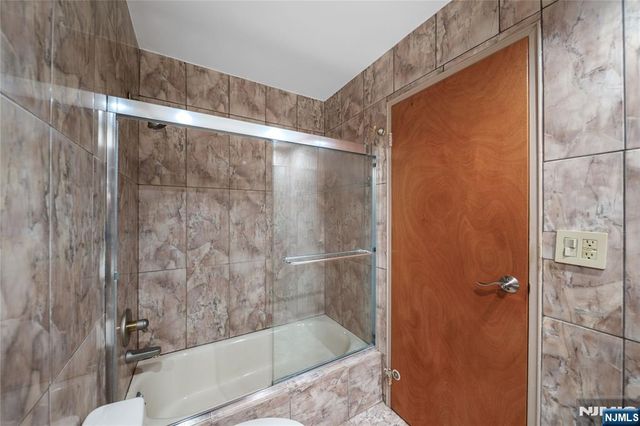 200 Winston Drive 718, Cliffside Park, NJ 07010