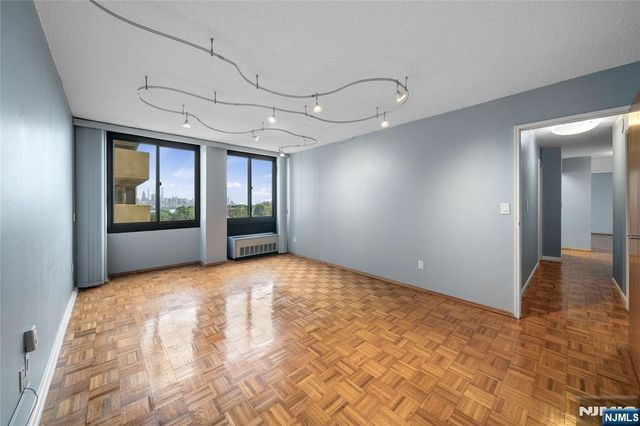 200 Winston Drive 718, Cliffside Park, NJ 07010