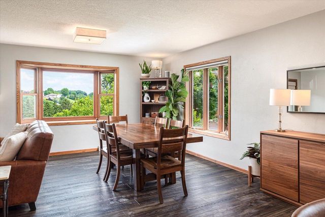 734 4th STREET N, La Crescent, MN 55947