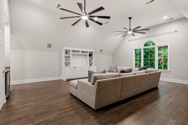 9512 Wicklow Rd, Brentwood, TN 37027