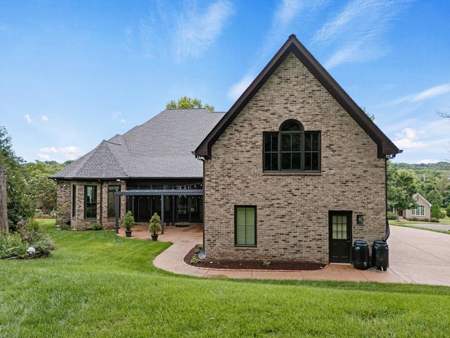 9512 Wicklow Rd, Brentwood, TN 37027