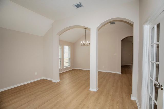 914 Cove Crest Trail, Fresno, TX 77545