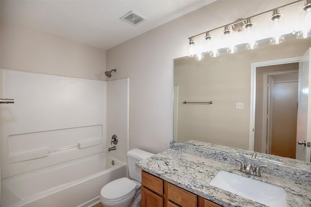 914 Cove Crest Trail, Fresno, TX 77545