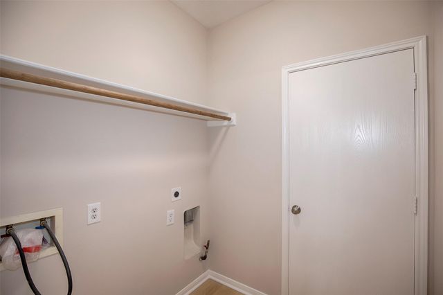 914 Cove Crest Trail, Fresno, TX 77545