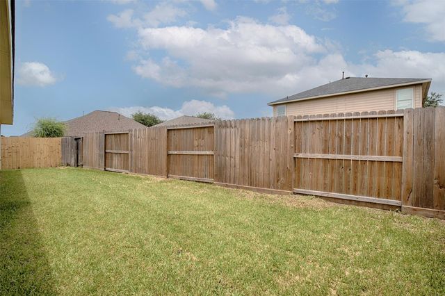 914 Cove Crest Trail, Fresno, TX 77545