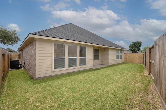914 Cove Crest Trail, Fresno, TX 77545
