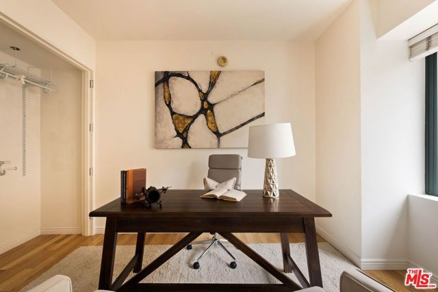 10520 Wilshire Boulevard 303, Los Angeles, CA 90024
