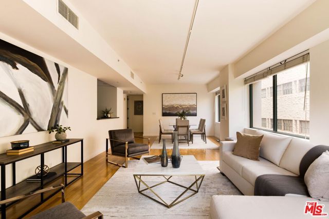 10520 Wilshire Boulevard 303, Los Angeles, CA 90024