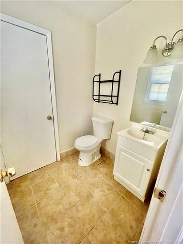 1719 Merry Oaks Drive, Fayetteville, NC 28304