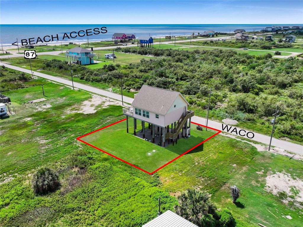 1044 Waco Road, Gilchrist, TX 77617