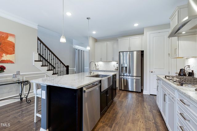 2520 Forge Village Way, Apex, NC 27523